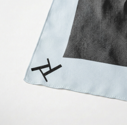 "Paradise to Eden" Foulard